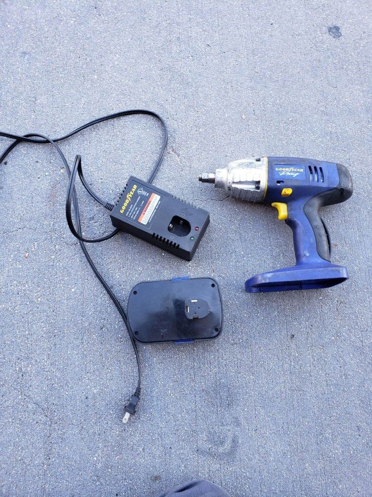Goodyear 33609 Blue 24 Volt 1/2 Inch Cordless Impact Wrench USED