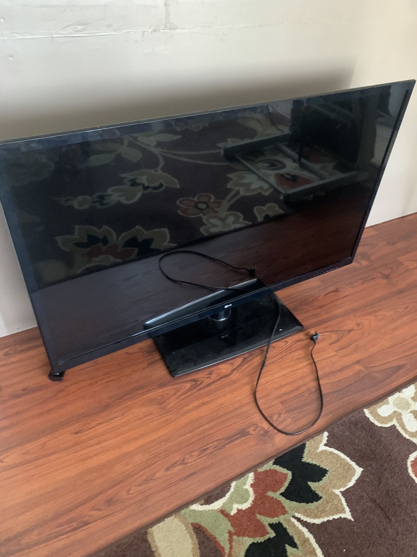 LG 55inch TV + Soundbar + Remote