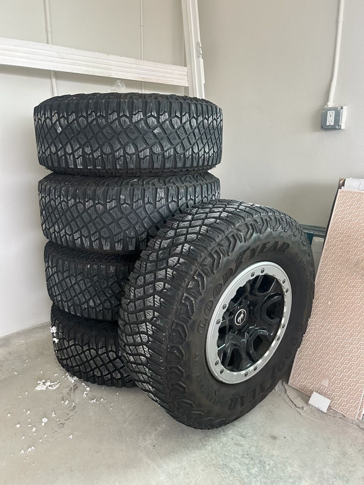 Tires whit Rims