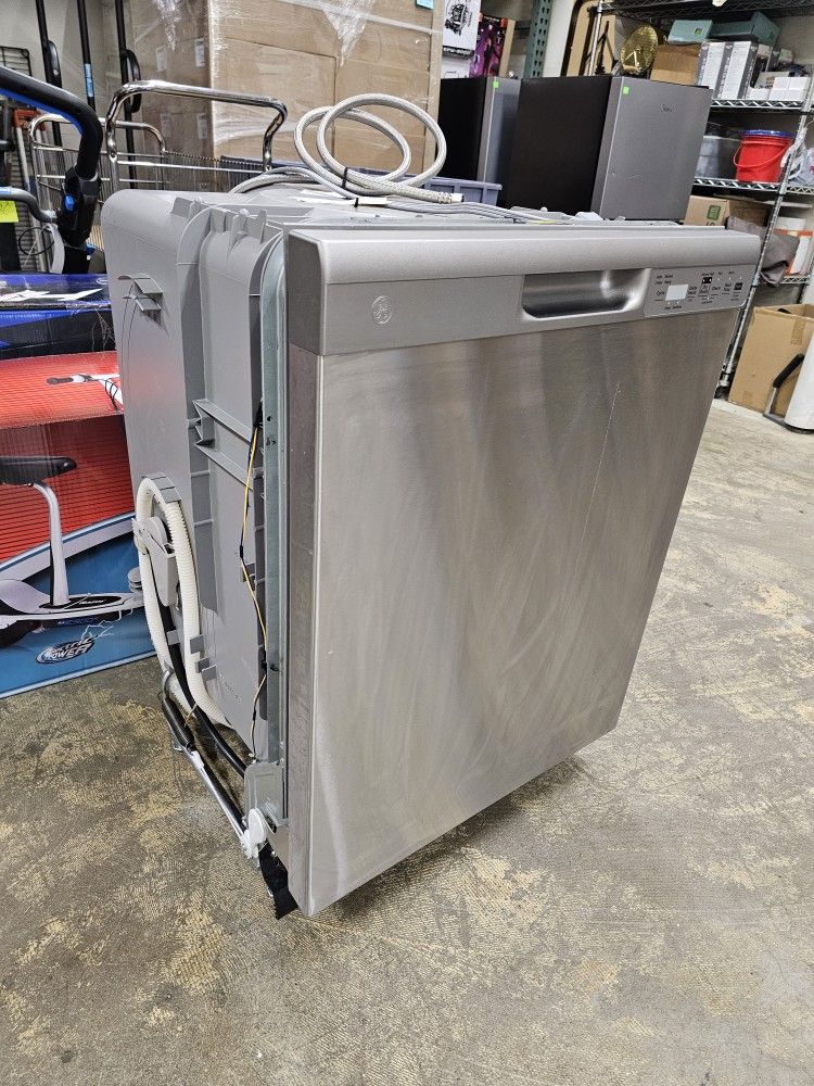GE front load dishwasher
Model: gdf550psrss
$300 FIRM
