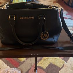 Black Purse Michael Kors