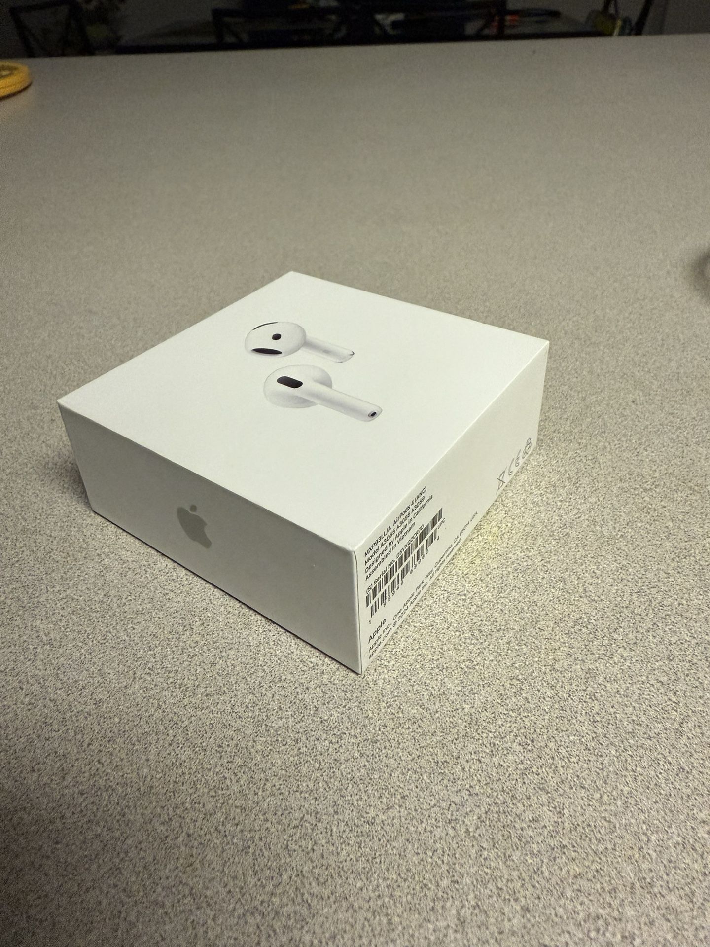 Airpods 4