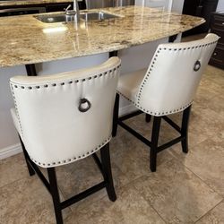 Pier 1 Chairs And Barstools