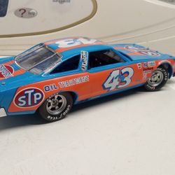 Franklin Mint Richard Petty Die Cast Car CHECK Pics 