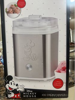 Disney Mickey Mouse ice cream maker (+ new storage container )