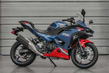 2026 Kawasaki Ninja 500 Abs Metallic Matte Twilight Blue