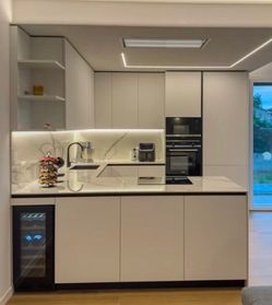 Custom Kitchen Cabinets
