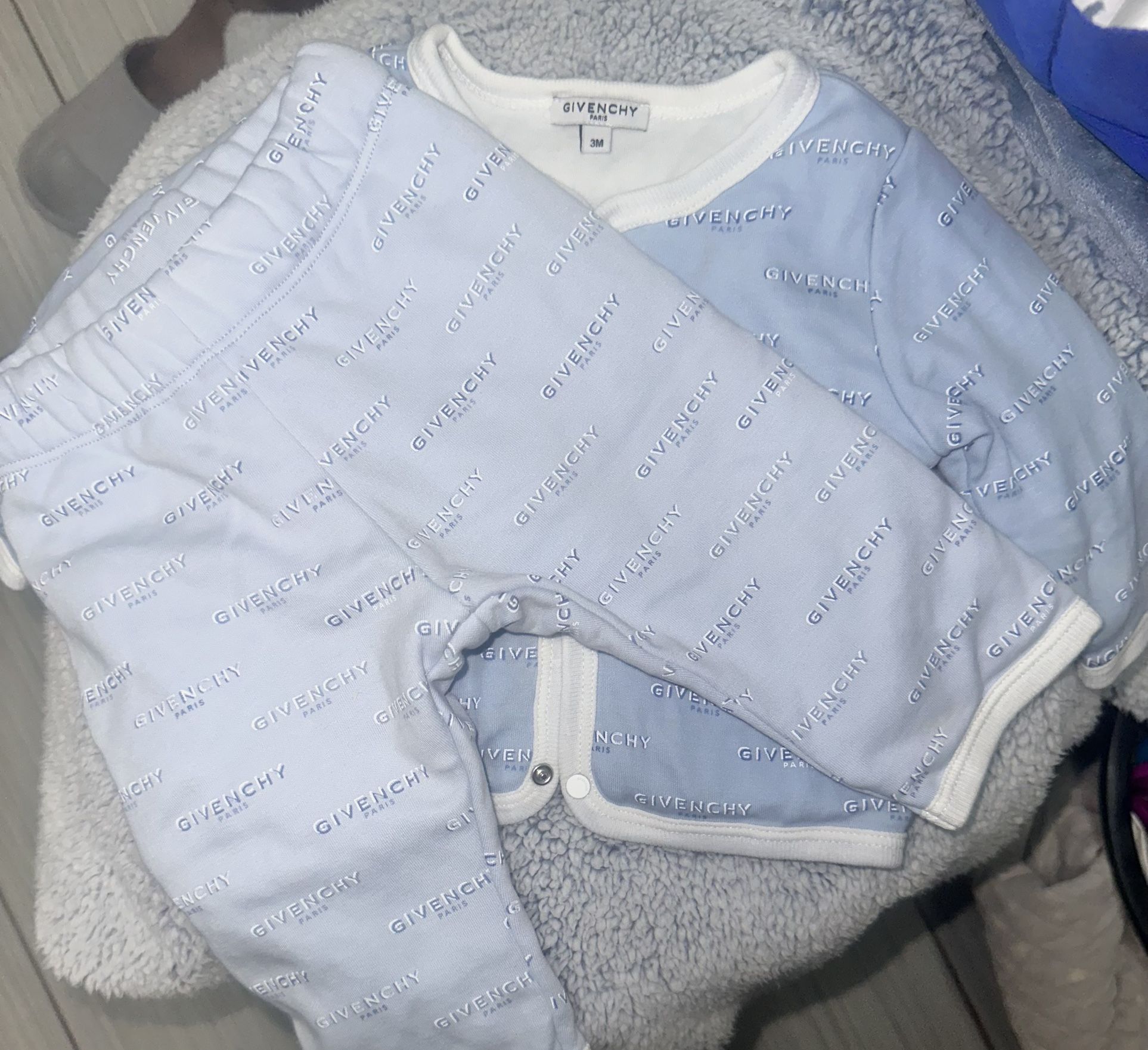 Baby Givenchy Set