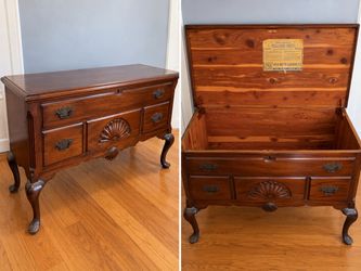 Vintage Caswell-Runyan Cedar Treasure Chest – Cabriole Legs – Original Label