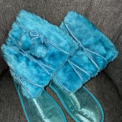 Very Nice Boots Size 9