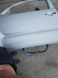 2014 tacoma drivers door