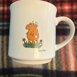 Vintage collectible ceramic coffee mug  "To someone who is outstanding in the field," a popular design by author and illustrator Sa