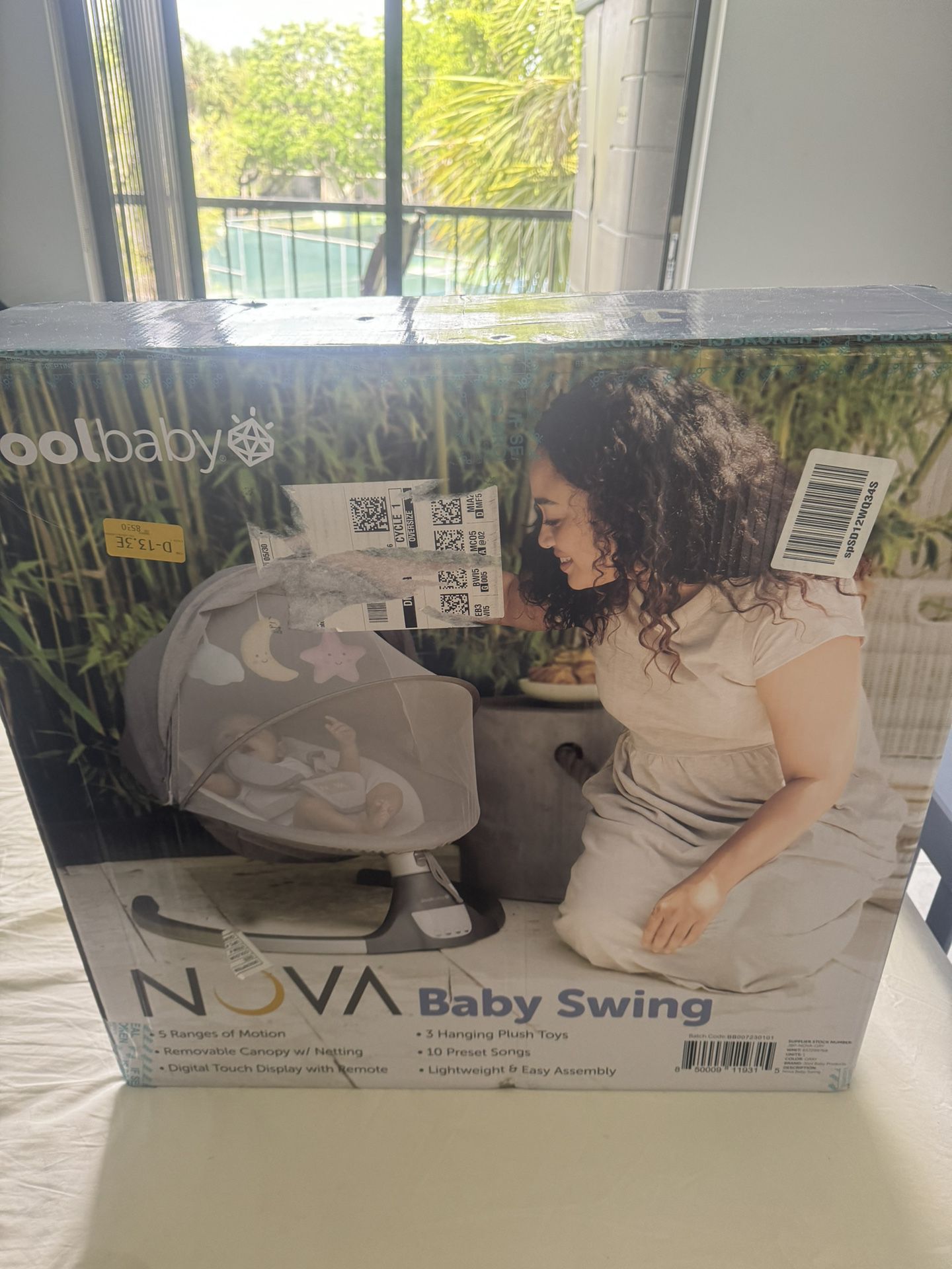 New. Nova Baby Swing