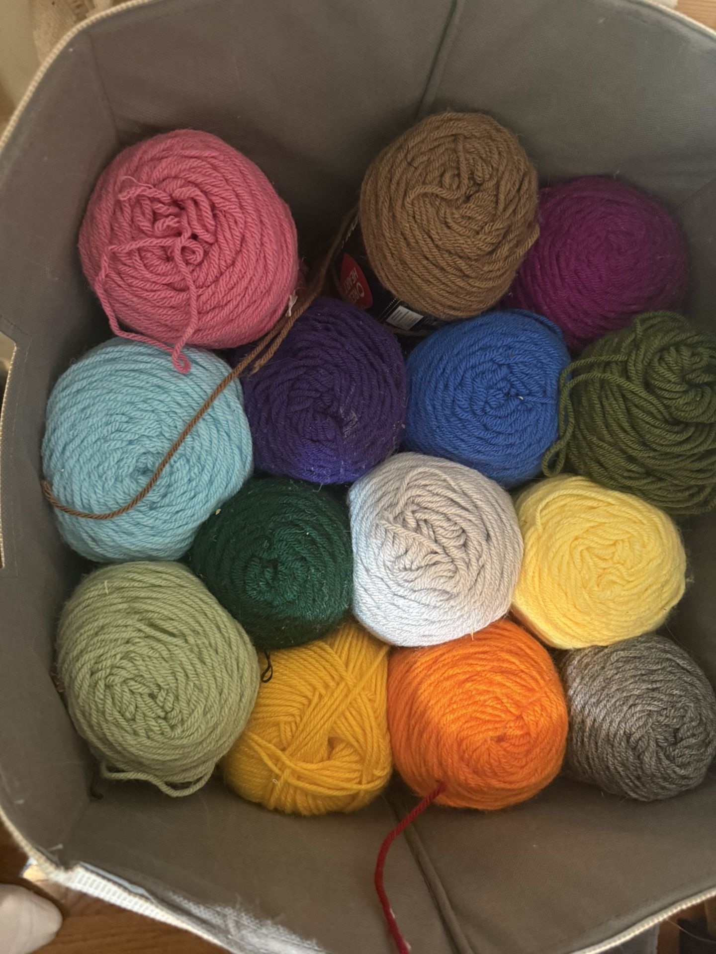 Yarn 18 Rolls