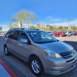 2004 Toyota Sienna