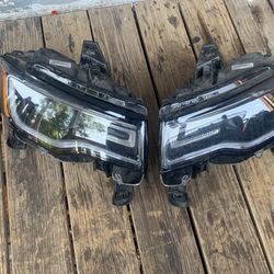 2020 JEEP SRT HEADLIGHTS WITH WASHER 