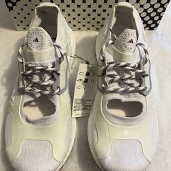 Adidas Women Shoos , Size # 7.5, $70 Firn On Price 