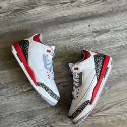 Jordan 3 Fire Red 