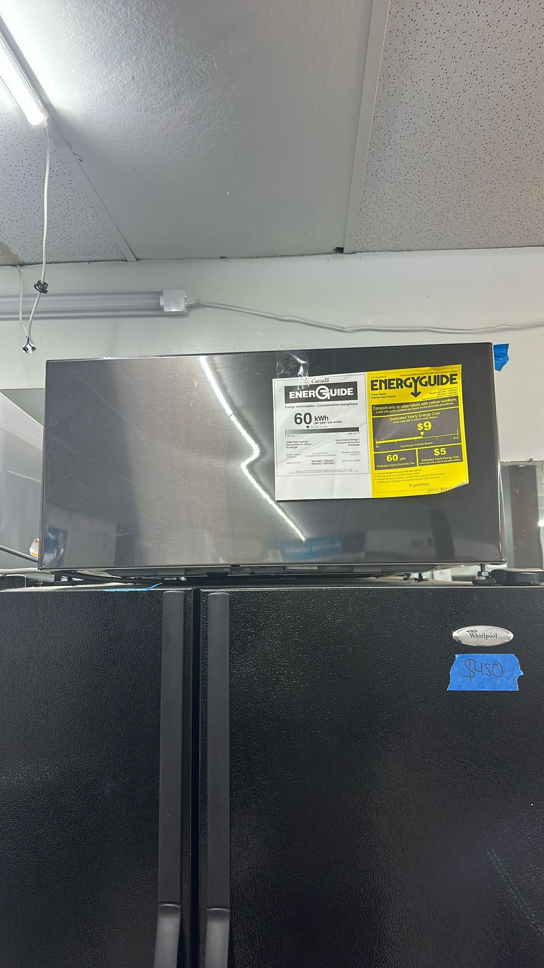 LG Pedestal Washer (Black Steel, 1-cu ft 27-in)