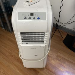 8000 Btu Air Conditioner Very Cold With Remote No Issues 