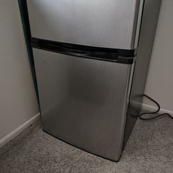 Small Refrigerator 