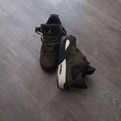 Jordan 4s 