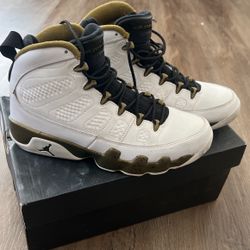Air Jordan 9 Retro BG