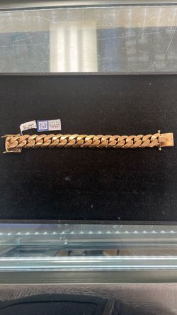 Cuban link bracelet
