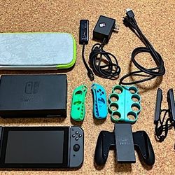 Nintendo Switch V1 + Splatoon Bag + Joy-Con Cover + ttStraps + 64GB SD+ internet adapter