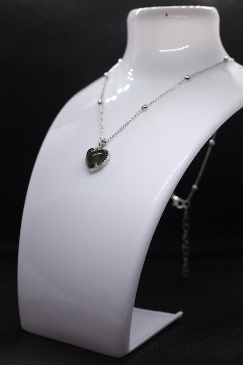 Antique Heart Cut Fire Green Peridot Gemstone Silver Necklace Pendants