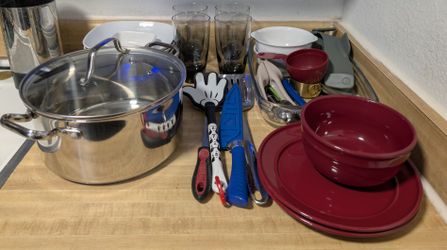 33 Piece Misc Kitchen Items