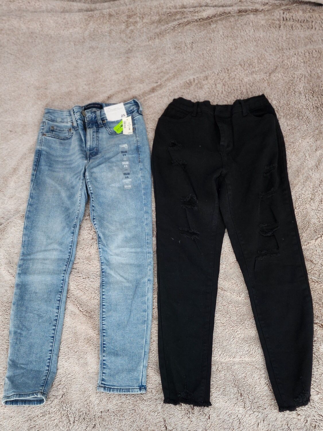 Bundle (2) Jeans Aeropostale Stretch Light Rinse size 2S, Black Jeans size XS