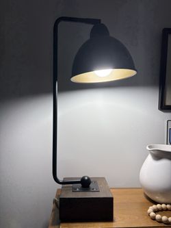 Industrial lamp