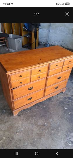 Solid Wood Dresser with 6 Drawers