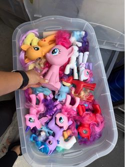 Toys ponies ..Lot