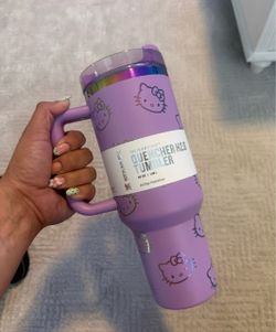 Stanley x Hello Kitty Quencher H2.0 Tumbler 40oz