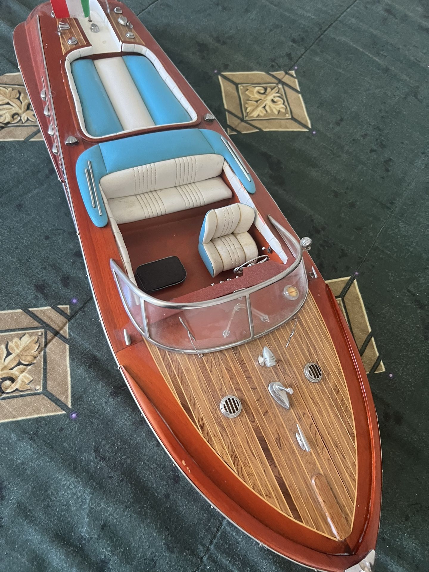 Aquarama Boat