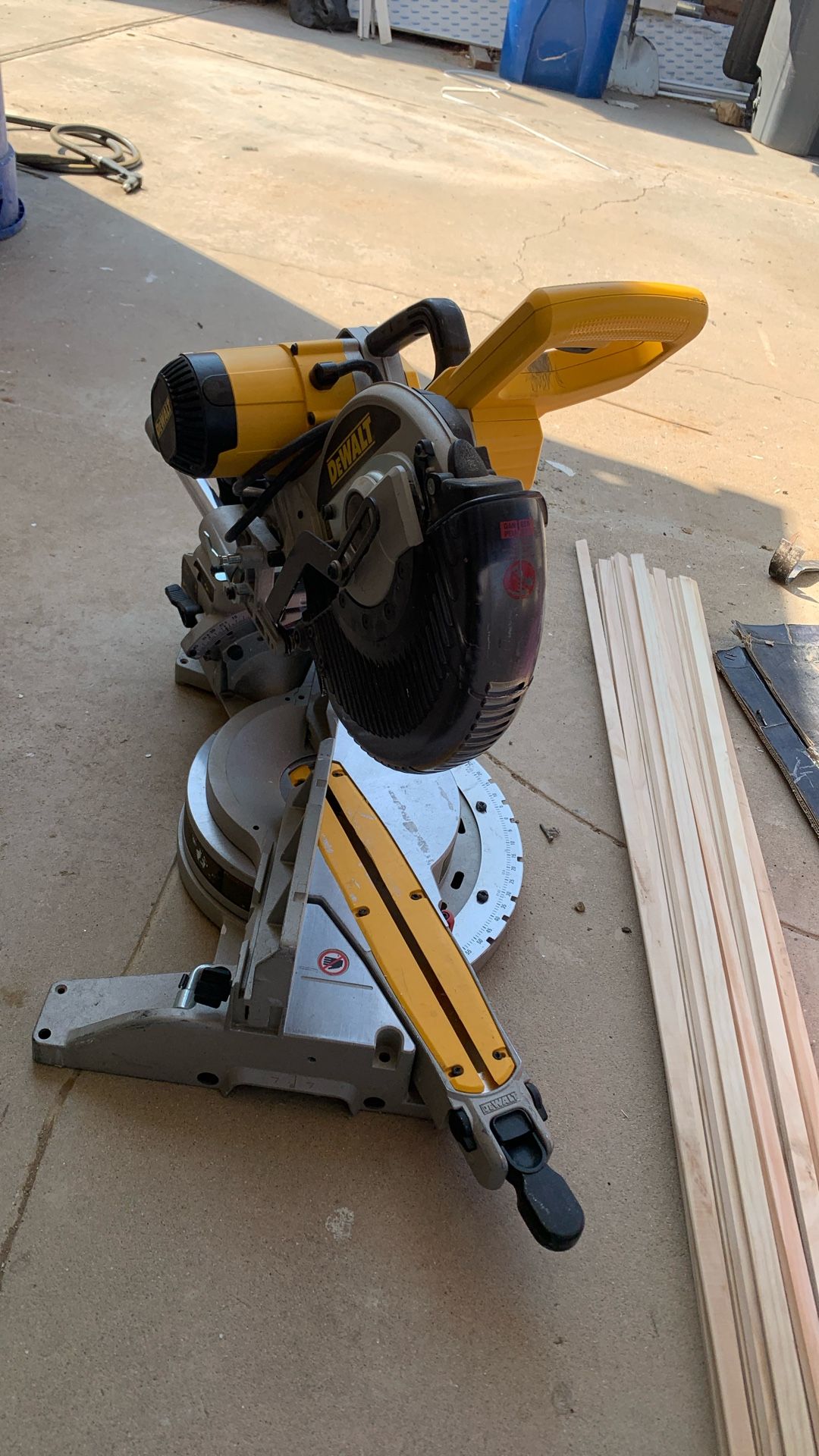 Miter saw 10inch Blade
