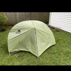 MSR HUBBA LIGHTWEIGHT 2 PERSON BACKPACKING TENT