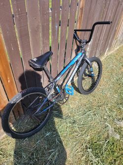 20 in haro shredder