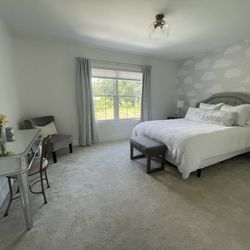 Chic Matching Bedroom Set 