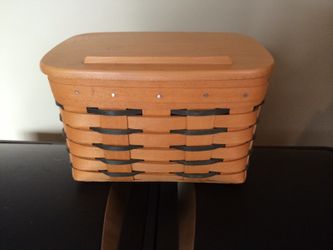 Longaberger recipe box with lid