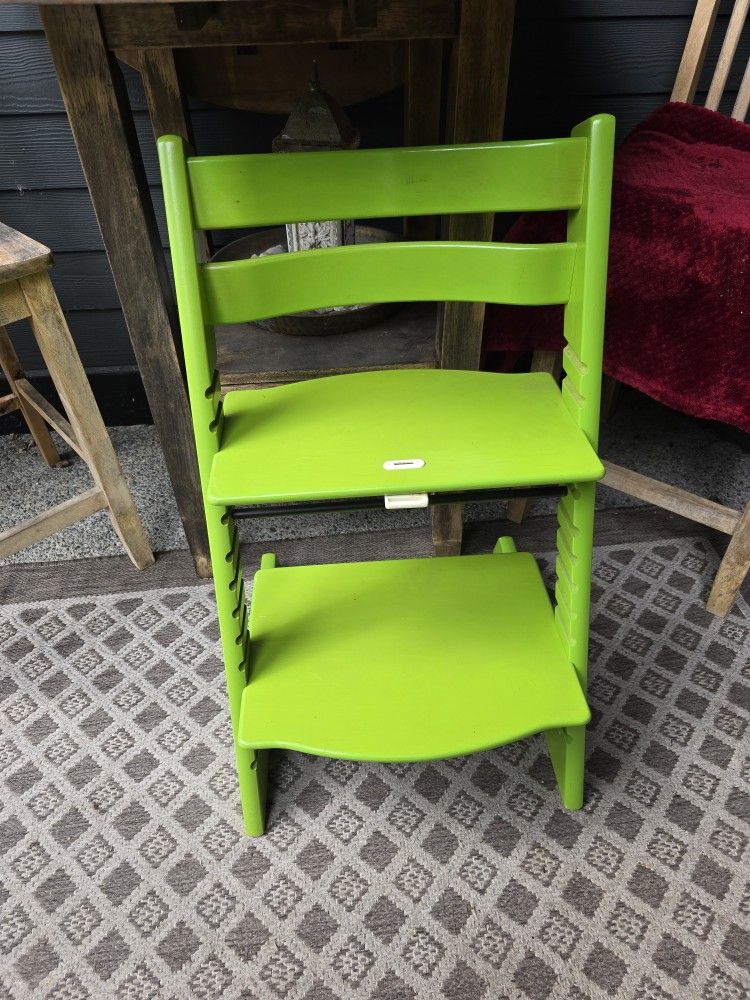 FREE Adjustable Stool