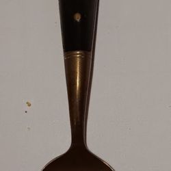 VINTAGE 6" decorative brass and rosewood Siam spoon from Thailand $5 FIRM