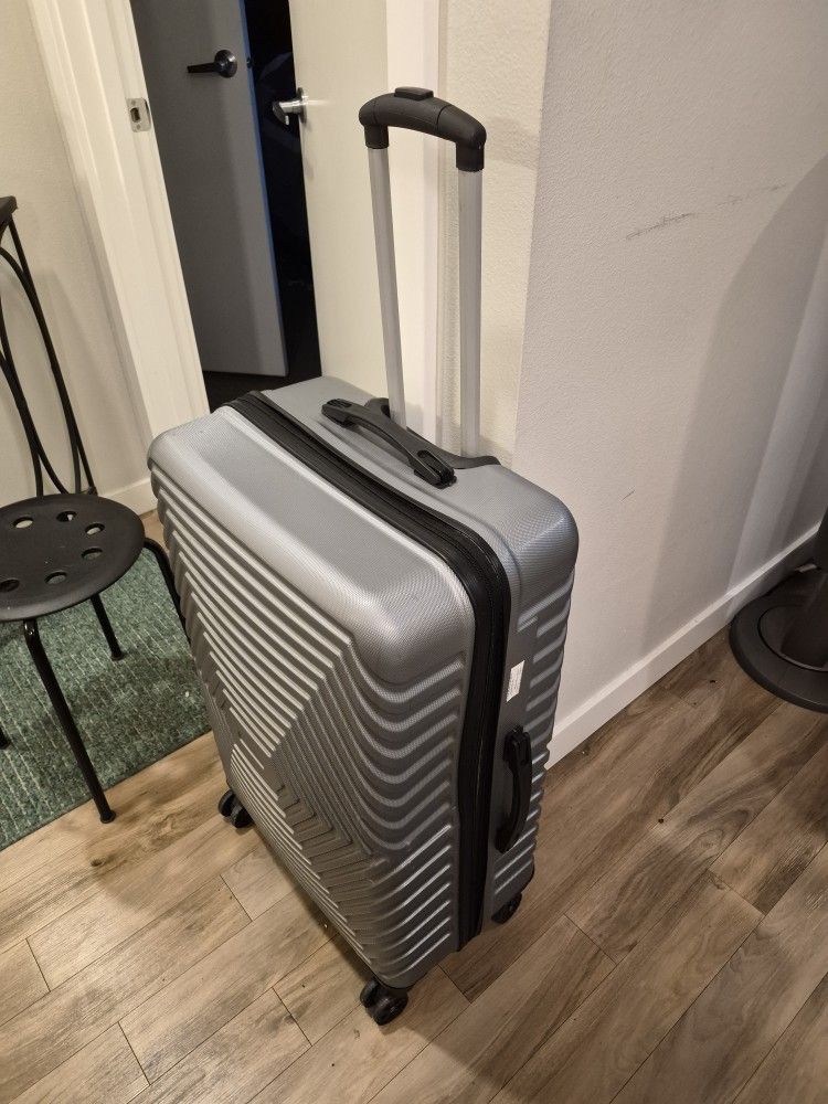 3 LARGE Travel Suitcases, 1 IS A (DASO) TRAVEL LEATHER ACCENT DUFFELL