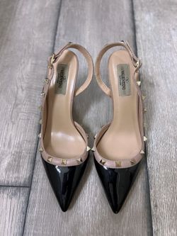 Authentic Valentino Black/Dusty Pink Patent and Leather Rockstud D'orsay Pumps Size 37