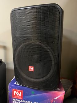 15 inch rechargeable Bluetooth speaker/aux/fm/USB and SD port/microphone for karaoke/brand new!!