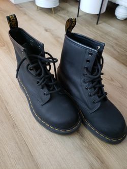 Doc Martens Boots
