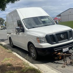 2017 Nissan Nv2500 READ FISRT
