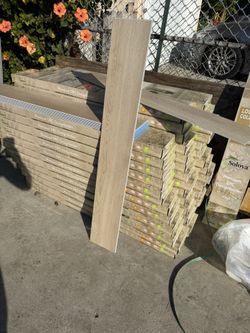 Vinyl Flooring And Laminate 